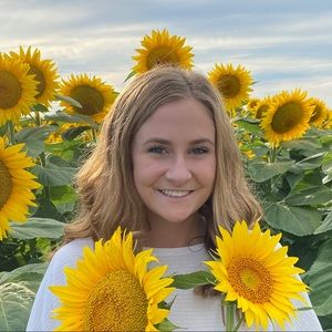 Meet your Posher, Megan